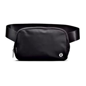 NWT Black Lululemon Everywhere Belt Bag